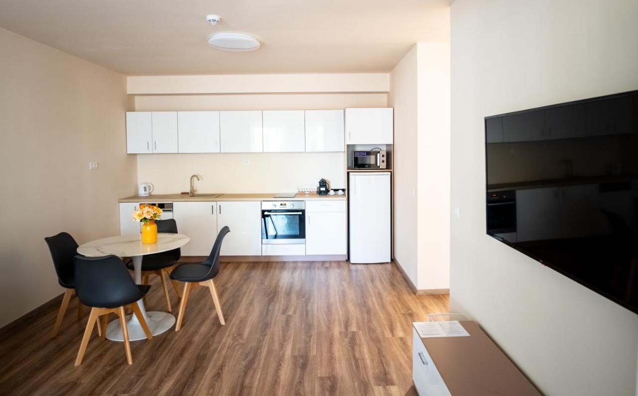 Elixir Panzio Bed & Breakfast นีย์รบาตอร์ ภายนอก รูปภาพ