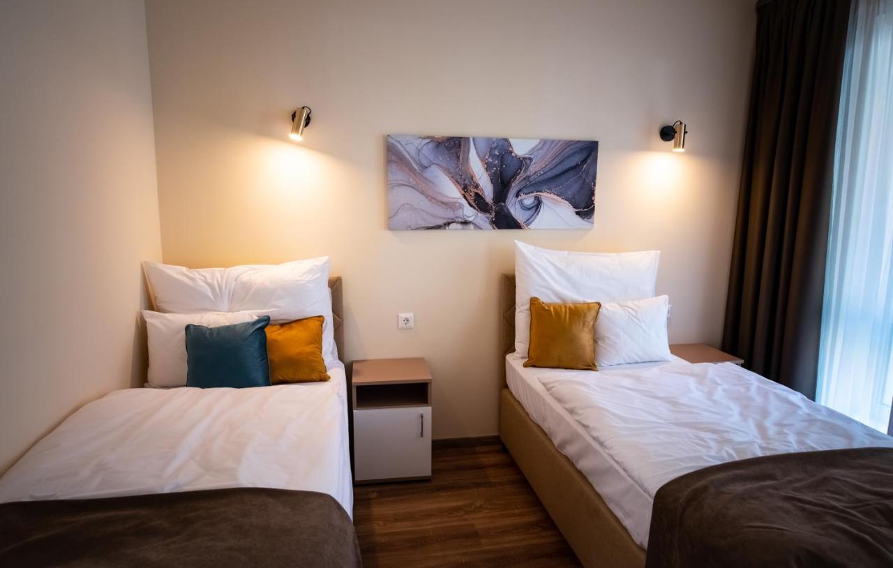 Elixir Panzio Bed & Breakfast นีย์รบาตอร์ ภายนอก รูปภาพ